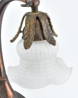 Art deco asztali lámpa. Bronzírozott vas, savmaratott búrával, jó állapotban, m: 32 cm