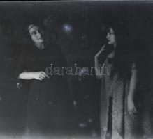 cca 1930 20 db nagy méretű üveg pozitív. Színházi előadás, csoportkép, portrék. 12x18 cm