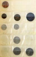 Vegyes 215db-os érme tétel, gyűrűs berakóba rendezve T:vegyes
Mixed 215pcs of coins lot in ring bin...