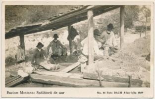 Verespatak, Rosia Montana; Bucium Montana, Spalatorii de aur / aranymosók, aranybánya / gold mine, gold washers. Foto Bach (Alba Iulia) 1929. No. 84. photo (EK)