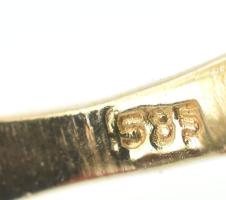 Arany (Au) 14K sárga-fehérarany köves virágos fülbevalópár, jelzett, 2,6×1,2 cm, bruttó: 3 g