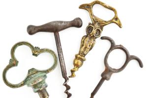 4 darab régi dugóhúzó. Bronz, fém, h: 9-12 cm