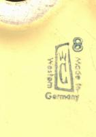 Art deco stílusú női fej falidísz. Mázas és festett fajansz, jelzett, mázrepedésekkel, kis kopással,...