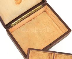 Antik bőrborítású ékszertartó doboz, kivehető tálcával, sérüléssel, kulcs nélkül, 20x15x8 cm