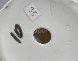 Mirete spanyol porcelán kislány. Jelzett, hibátlan, m: 18 cm