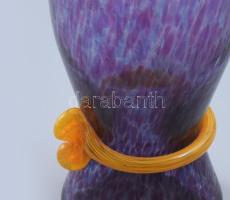 Murano anyagában színezett váza, melegen rátekert és megformázott száldíszítéssel, jelzés nélkül, hi...