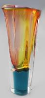 Josef Hospodka Sommerso váza. Anyagában színátmenetesen színezett vastag üveg, jelzés nélkül, kopással, m: 22 cm