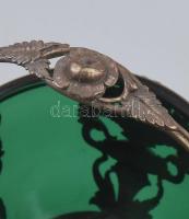 cca 1900 Szecessziós pralinékínáló. Ezüstözött alpakka szerelék, anyagában színezett zöld hutaüveg b...