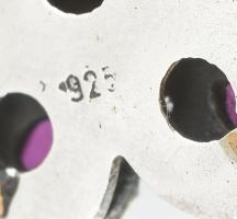 Ezüst(Ag) fülbevalópár szintetikus rubinnal, jelzett, h: 3,5 cm, bruttó: 16,1 g