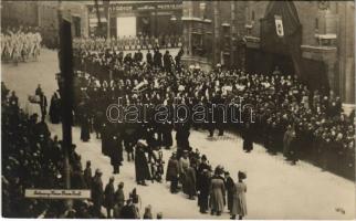 Wien, Vienna, Bécs; Leichenzug Kaiser Franz Josef I / The funeral of Franz Joseph I of Austria. Phot. R. R. v. Damaschka