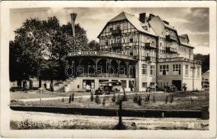 1930 Szliács, Sliac; Skubna nagy szálloda, automobil / Grand hotel, automobile. photo