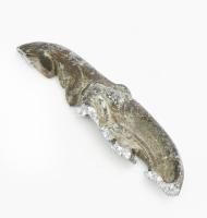 Neptunus tematikájú szervírozótál, asztalközép. Öblében pontsoros és mintasoros díszítéssel körbevet...