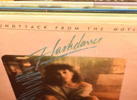 62 db külföldi pop zenei hanglemez, benne duplák is