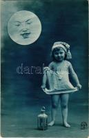 Kisgyerek a holddal / Little child with the moon