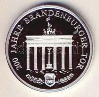 Németország 1991. "200 éves a Brandenburgi Kapu" Ag 8,5g T:PP