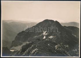 cca 1910 Fogarasi-havasok, Erdélyi Mór felvétele, hátulján feliratozva, 11,5×16 cm / cca 1910 The Masivul Făgărasului, photograph taken by Mór Erdélyi, vintage photo, with notes on its back, 11,5×16 cm