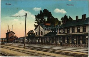 1916 Zsolna, Zilina; Pályaudvar, vasútállomás, vonat. Vasúti levelezőlapárusítás 25. sz. / railway station, train (fl)