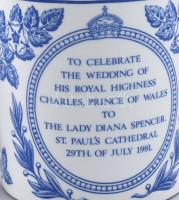 1981, Diana Spencer és Károly herceg esküvője emlékbögre. Jelzett, hibátlan, m: 8,5 cm