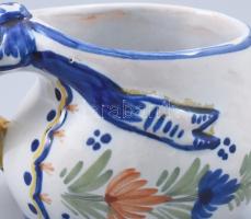 Bretagne francia kézzel festett csésze. Jelzett, kis kopással, m: 7 cm