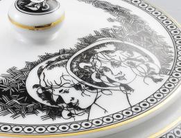 Hollóházi Jurcsák László által tervezett mintával díszített porcelán bonbonier, matricás, jelzett, a...