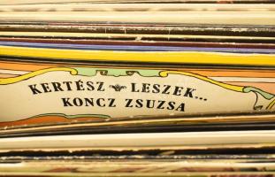 91 db magyar vinyl lp hanglemez, benne V-Moto-Rock, LGT, stb, több dupla album is