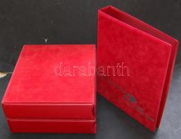 2db gyűrűs berakó, lapok nélkül, tokkal, nagyon jó állapotban