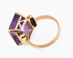 14K arany (Au) gyűrű ametiszttel, j.n. br 5,66 g m: 52,