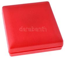 ~1980-1990. "Budapestért" fém kitűző tokjában (22mm) T:XF sérült tok