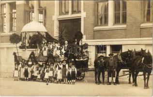 1913 Tuttlingen, children in German folk costumes in front of a decorated horse cart. E. Kugler photo