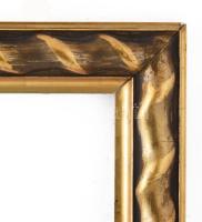 Dekoratív, régi, egyik sarkában kissé sérült fa képkeret. Belső méret. 51x61 cm