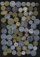 Érdekes zseton, jelvény, játékpénz, érem, plakett, kitüntetés, egyebek tétel, 100db, egész világ, régi és új, sok jobbal!