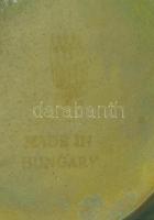 Zsolnay eozin mázas merítő lány, névjegytartó. Jelzett, kopásnyomokkal, d: 16 x13 cm, m: 11 cm