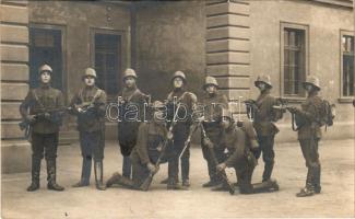 Praha, Prag, Prague; Czech military, group of soldiers. Havel photo