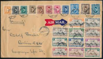 1933 Nagyalakú légi levél 22 db bélyeggel Berlinbe. Nagyon dekoratív darab! / Airmail cover with 22 stamps to Berlin