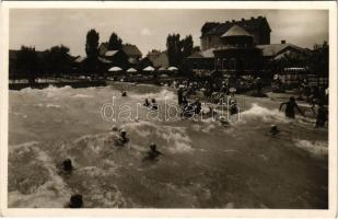 Pécs, Hullámfürdő, strand