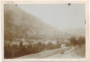 Kralován, Kralovany; látkép, vasútvonal. Lapra ragasztott fotó / general view, railway line. photo glued to card (non PC)