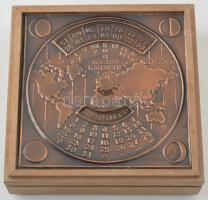 9db-os vegyes tétel fa dobozban, benne 1915KB 10f alpakka + 1982. 100Ft Cu-Ni "Labdarúgó VB&quo...