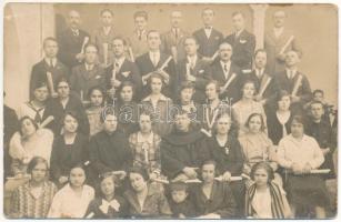 Marosvásárhely, Targu Mures; csoportkép / group photo. Herczeg Fotograf photo (EK)