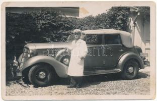 1935 Kolozsvár, Cluj; sofőr automobillal / chauffeur with automobile. Studio Opera photo (EK)