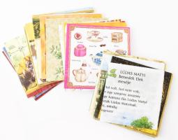 Szalvétagyűjtemény, kb. 40 db különféle, érdekes mintákkal (Gustav Klimt, Schönbrunn kastély, stb.), dobozban