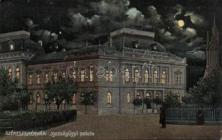 Székesfehérvár az Igazságügyi palota éjszaka