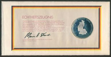 NSZK 1974. "25 éves az NSZK" Ag emlékérem 24,23g érmés, bélyeges borítékon, alkalmi bélyeg...