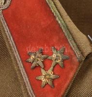 cca 1940 M. Kir. Honvédség, tüzér századosi egyenruha zubbony. Belül címkével jelzett, készítő: Ádám...