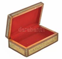 Keleti mintás fa ládika Gyöngyház berakással, piros béléssel 19x12x7 cm