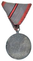 1918. "Sebesültek Érme" Zn kitüntetés egy sebesülés után járó mellszalaggal. Szign.: R. Pl...