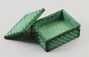 Antik cseh malachitüveg bonbonier, jelzés nélkül, kis kopással, 12x9x5,5 cm