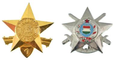 ~1970. "KISZ - Szocialista Hazánkért - 1" aranyozott Al osztályos jelvény (~41x38mm) + "Katonai Haditorna (KHT)" részben műgyantás fém sapkajelvény (~36x38mm) T:XF