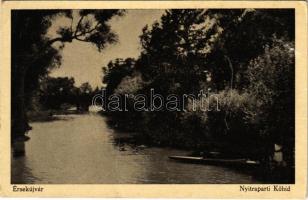 1940 Érsekújvár, Nové Zámky; Nyitraparti kőhíd / Nitra riverside, stone bridge (Rb)