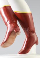 Hollóházi néptáncos lány. Jelzett, hibátlan (alátámasztási mázhibával), m: 30,5 cm