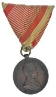 1914. "Ferenc József Bronz Vitézségi Érem" bronz kitüntetés mellszalagon. Szign.: Tautenha...
